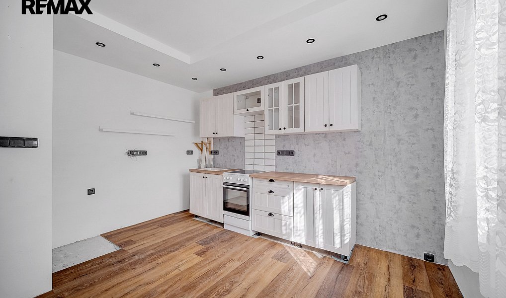 Prodej chaty/chalupy 90 m² s pozemkem 593 m², Úpice – náhled fotky 3
