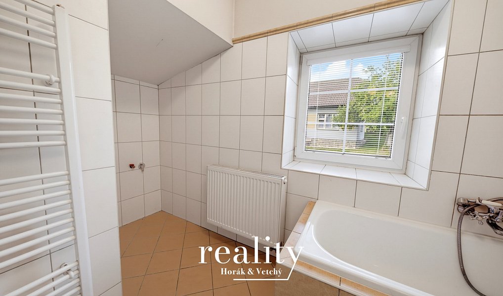 Prodej domu 178 m² s pozemkem 813 m², Křelovice – náhled fotky 14
