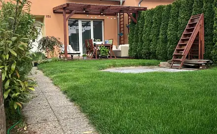Pronájem domu 104 m² s pozemkem 210 m², Nad Hřištěm, Nová Ves, okres Praha-východ