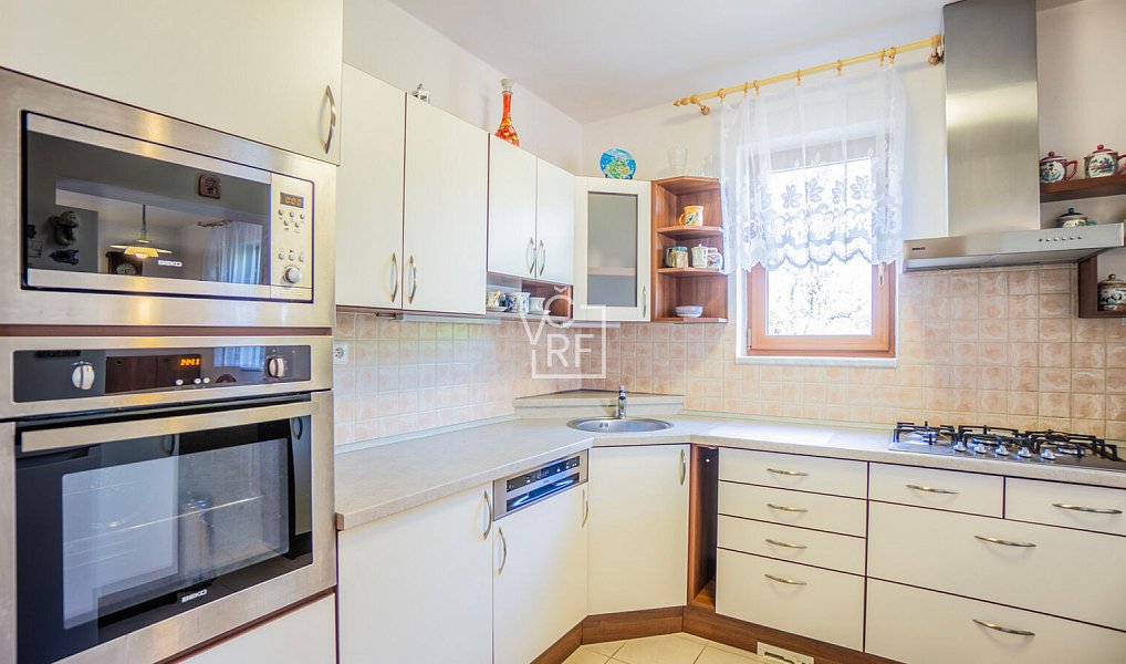 Prodej domu 175 m² s pozemkem 889 m², Hradec Králové – náhled fotky 9