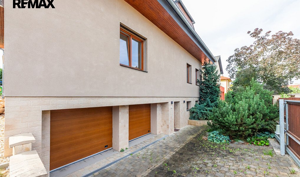 Prodej domu 300 m² s pozemkem 652 m², Praha – náhled fotky 6