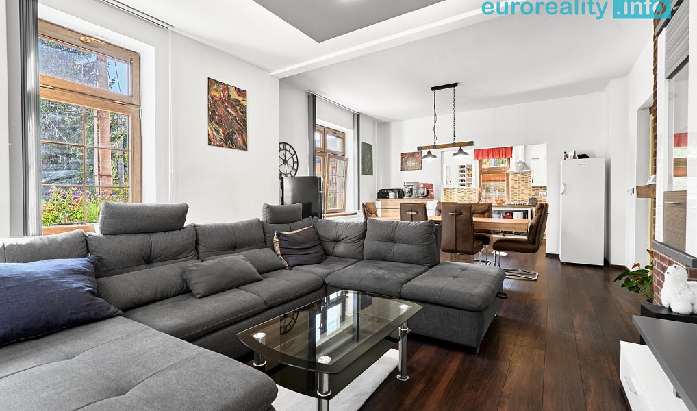 Pronájem domu 220 m² s pozemkem 1 100 m², Sadov – náhled fotky 6