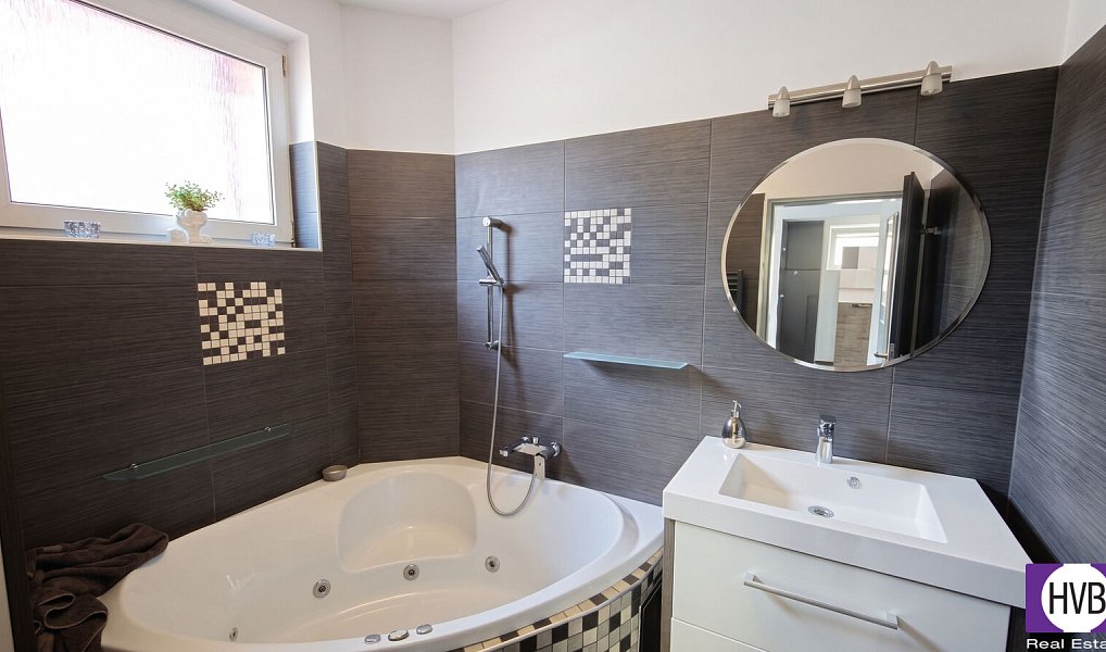 Pronájem bytu 6+kk 162 m², Praha – náhled fotky 5