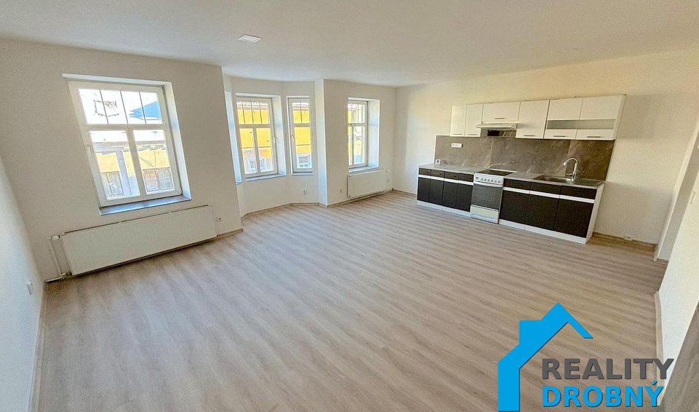 Prodej nájemního domu, činžáku 290 m², Mimoň – náhled fotky 3
