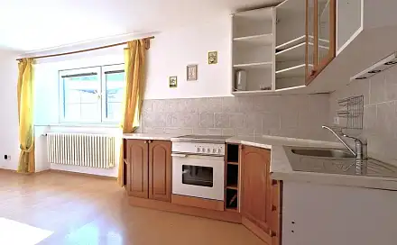 Pronájem bytu 2+kk 50 m², Benešov - Bedrč