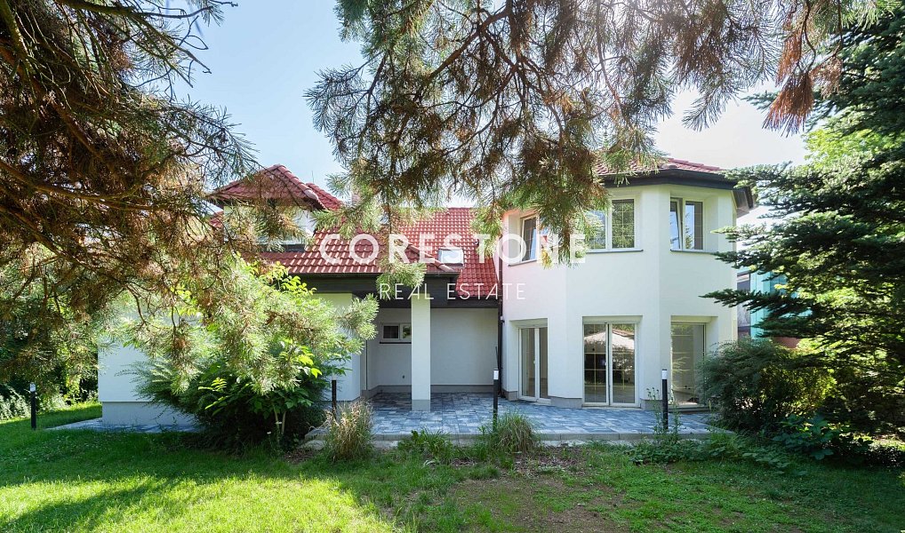 Prodej domu 275 m² s pozemkem 730 m², Praha – náhled fotky 2