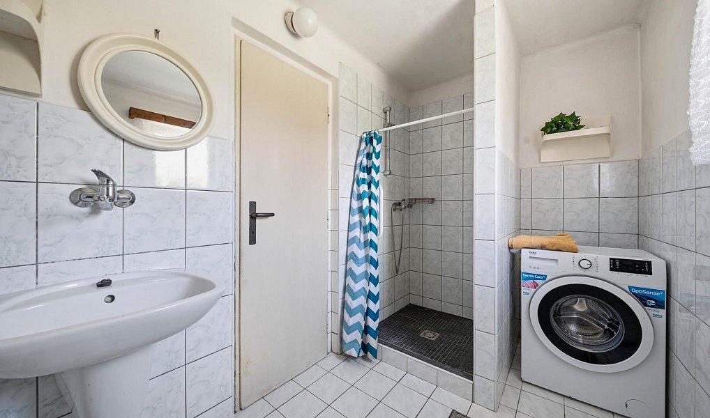 Prodej domu 100 m² s pozemkem 498 m², Holice – náhled fotky 10