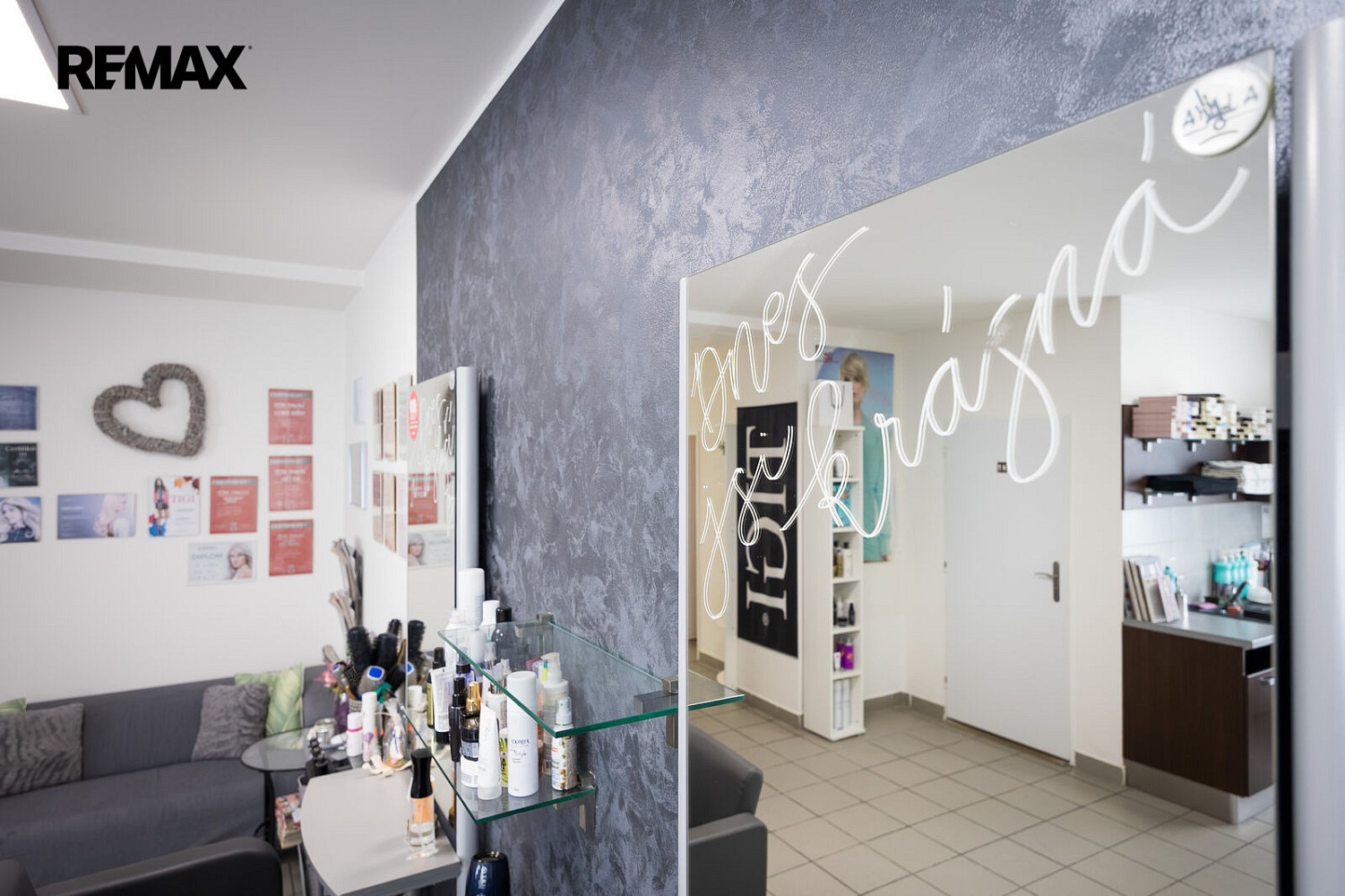 Prodej obchodních prostor 75 m² – fotografie 5