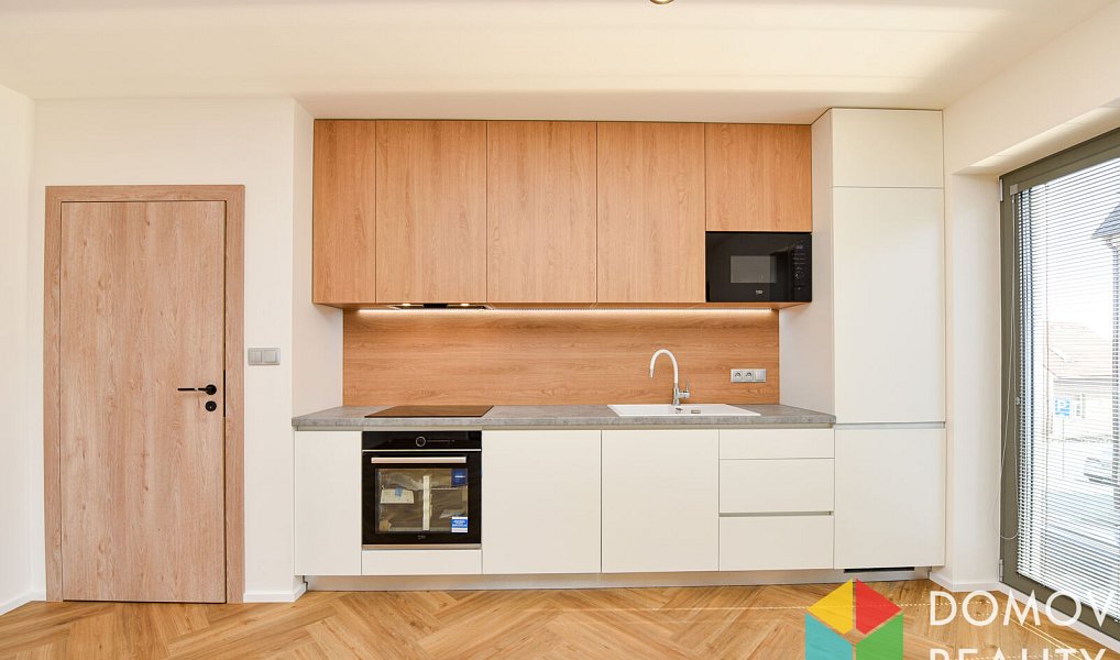 Pronájem bytu 2+kk 52 m², Beroun – náhled fotky 3