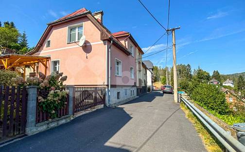 Prodej domu 148 m² s pozemkem 852 m², Na stráni, Kraslice, okres Sokolov
