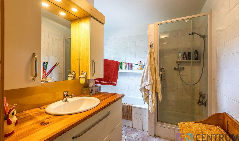 Prodej domu 165 m² s pozemkem 1 622 m², Jablonec nad Nisou – náhled fotky 9