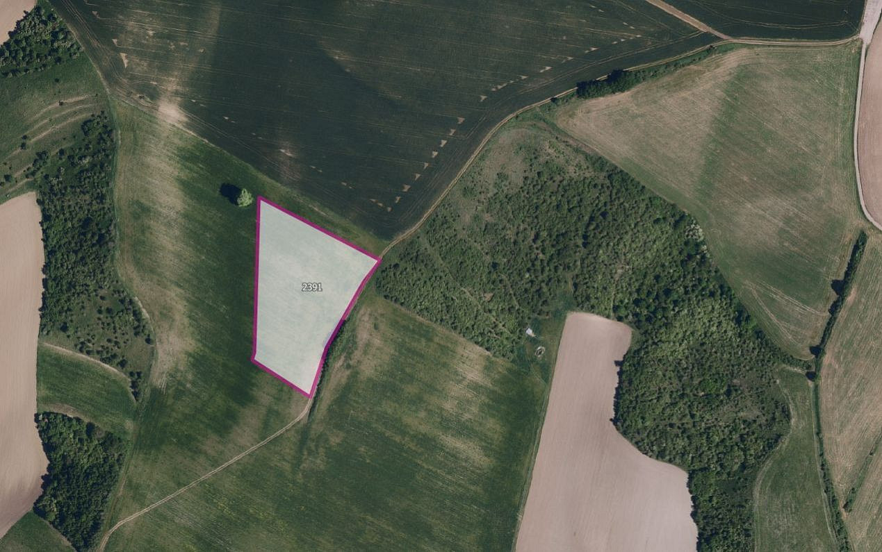 Prodej pole 13 380 m²