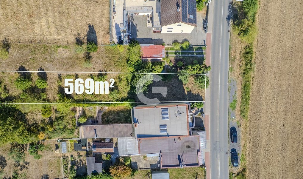 Prodej stavebního pozemku 569 m², Zlín – náhled fotky 2