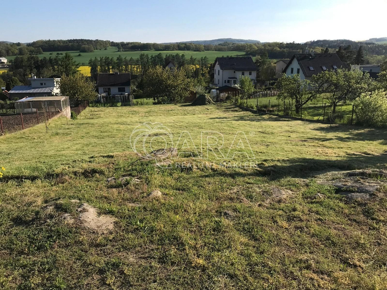 Prodej stavebního pozemku 1 201 m² — photo 2