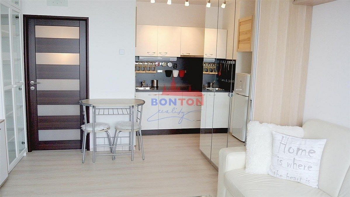Prodej bytu 1+kk 27 m² – fotografie 3