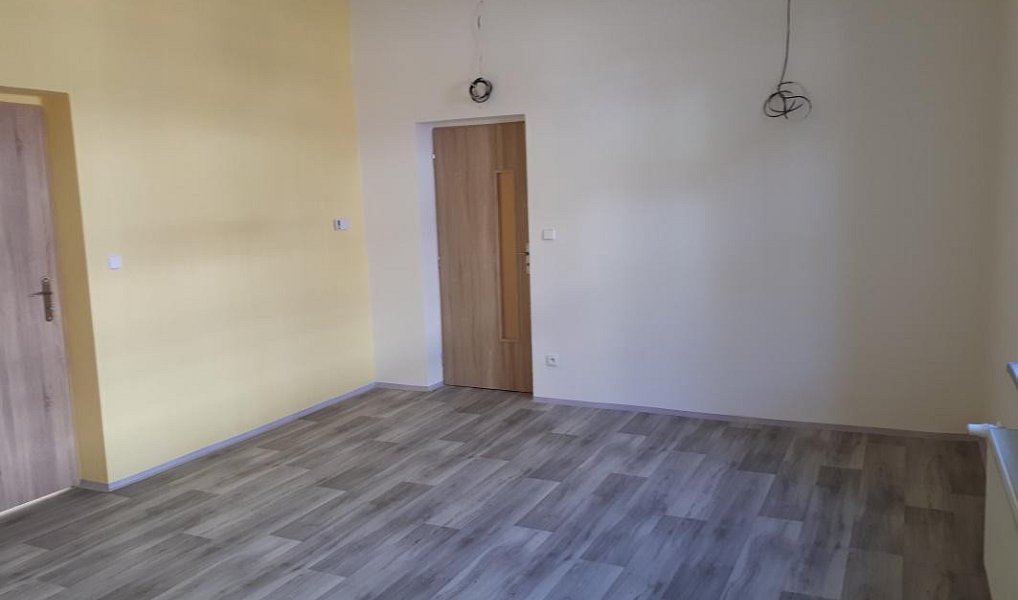 Pronájem komerčního objektu (jiného typu) 250 m², Liberec – náhled fotky 12