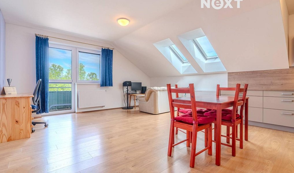 Prodej bytu 4+kk 95 m², Trhové Sviny – náhled fotky 8