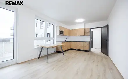 Pronájem bytu 1+kk 32 m²