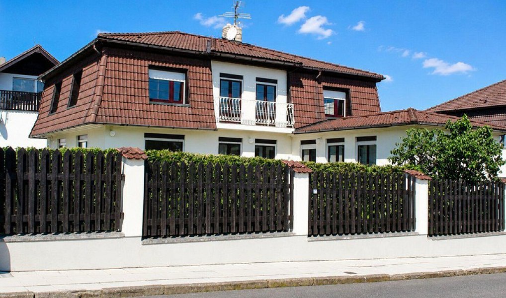Pronájem domu 365 m² s pozemkem 539 m², Praha – náhled fotky 3