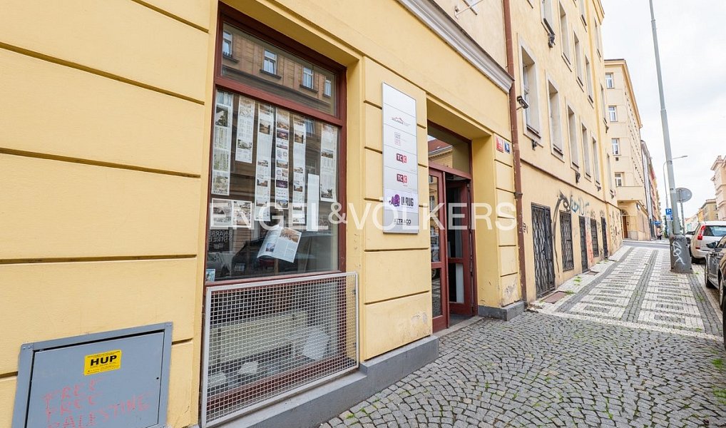 Pronájem kanceláře 136 m², Praha – náhled fotky 2