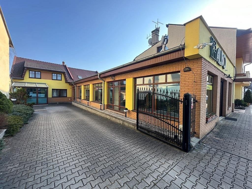 Prodej obchodních prostor 2 800 m² – fotografie 4