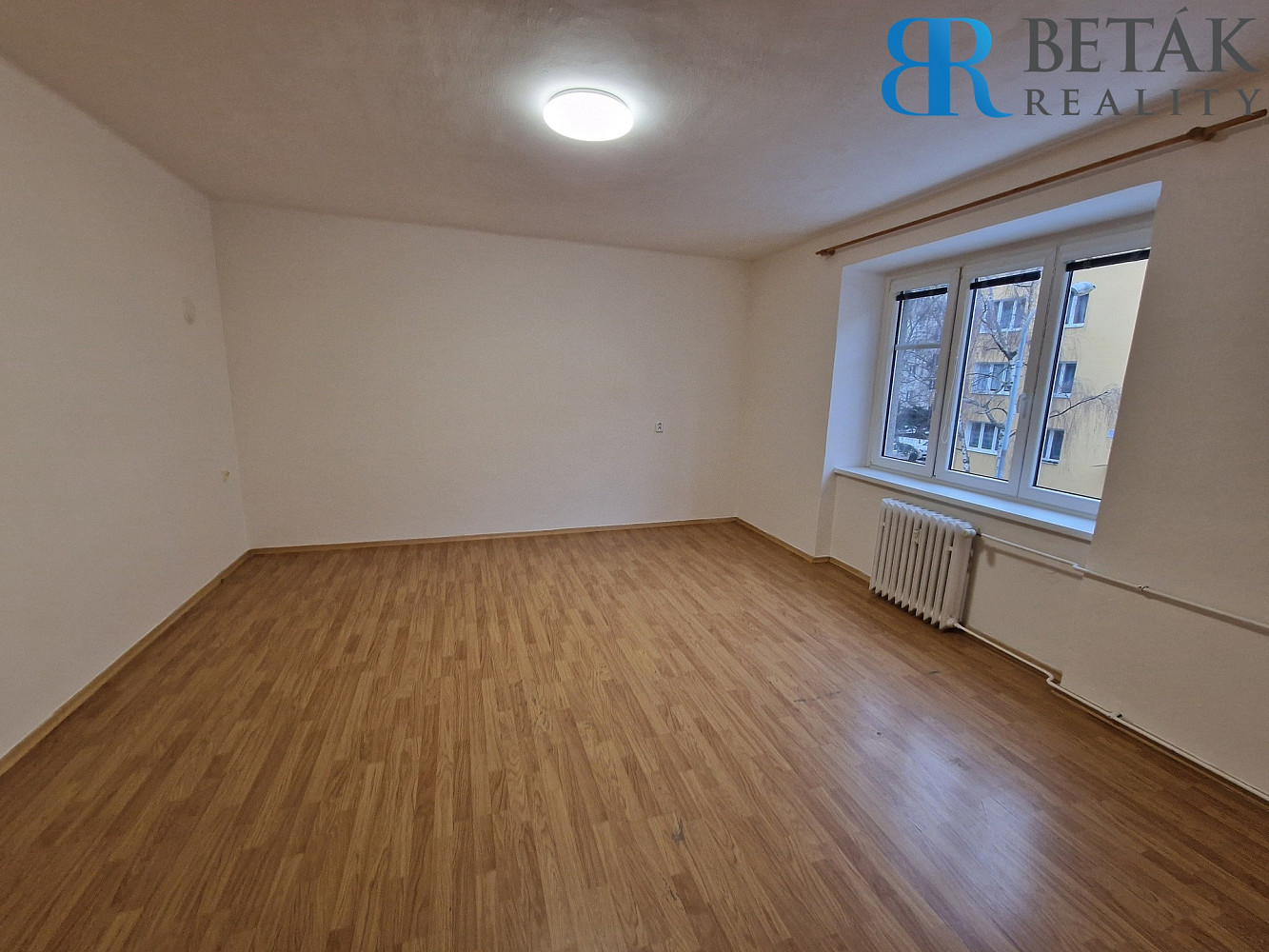 Pronájem bytu 2+1 57 m² – fotografie 3