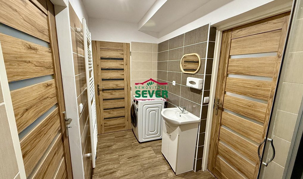 Prodej domu 220 m² s pozemkem 1 576 m², Louny – náhled fotky 19