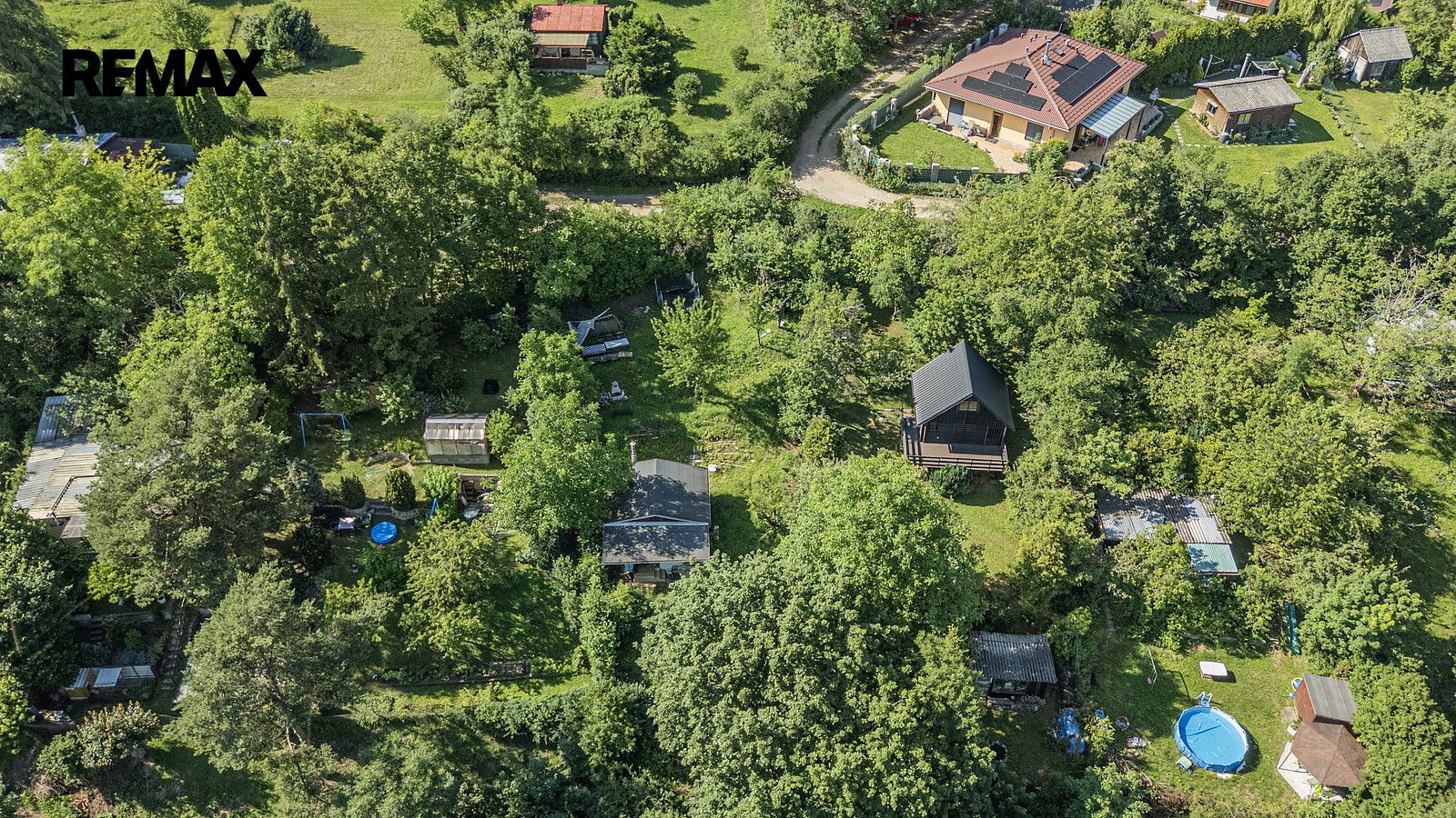 Prodej stavebního pozemku 496 m² – fotografie 2