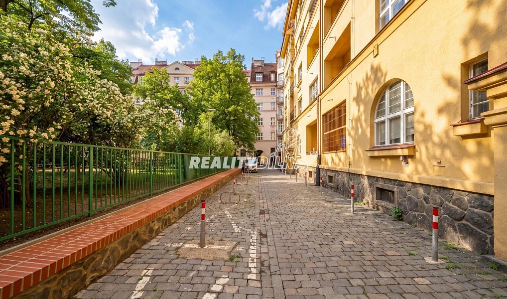 Prodej bytu 3+kk 99 m², Praha – náhled fotky 23