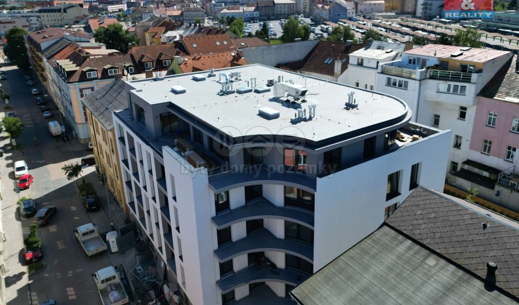 Pronájem garážového stání, 15 m2, Plzeň, ul. Na Jíkalce, Plzeň – náhled fotky 4