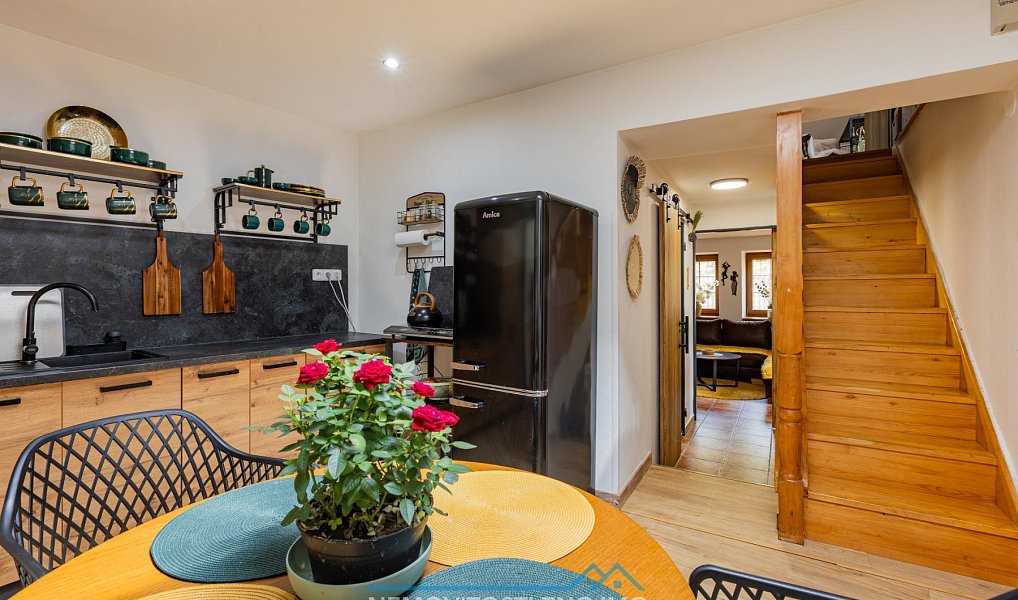 Prodej domu 80 m² s pozemkem 156 m², Hluboké Mašůvky – náhled fotky 3