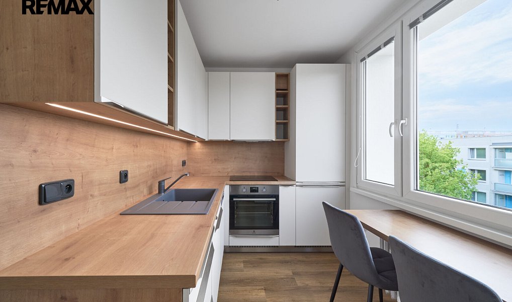 Prodej bytu 3+1 68 m², Hradec Králové – náhled fotky 4