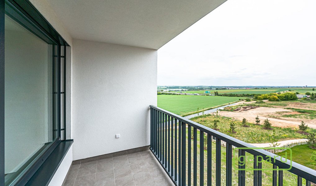 Pronájem bytu 2+kk 63 m², Praha – náhled fotky 17