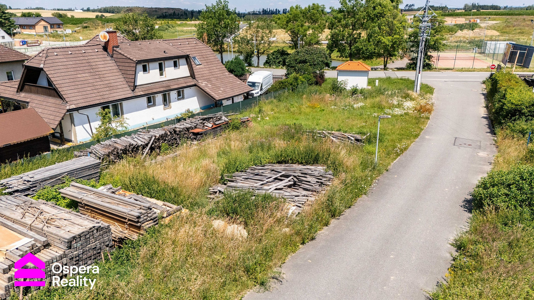 Prodej stavebního pozemku 754 m² – fotografie 4