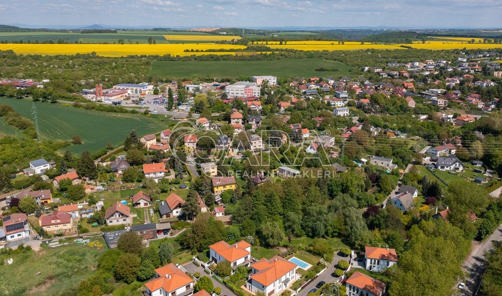 Prodej domu 285 m² s pozemkem 848 m², Statenice – náhled fotky 28
