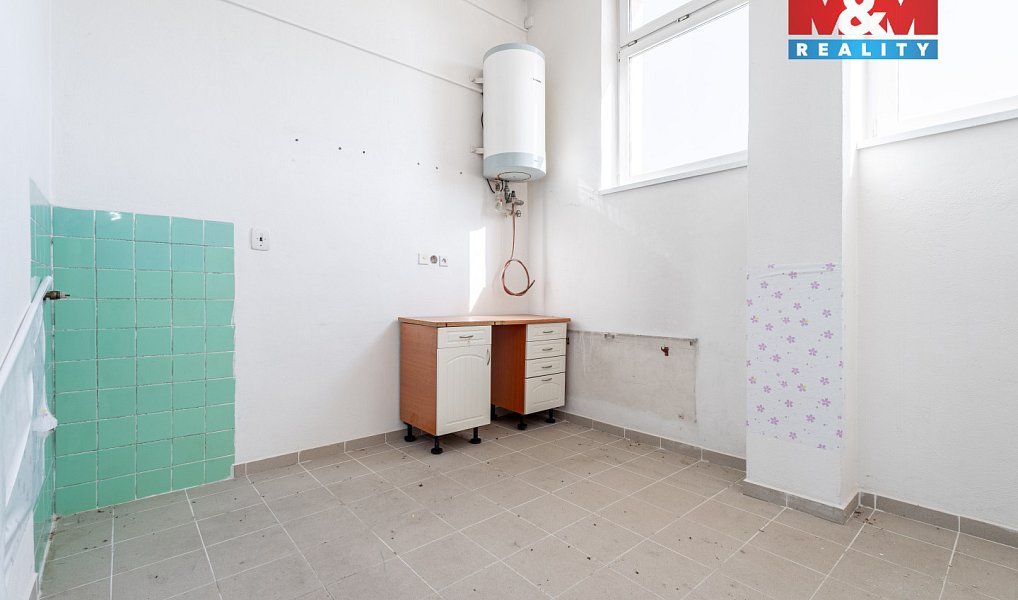 Prodej obchodních prostor 1 200 m², Žďár nad Sázavou – náhled fotky 14