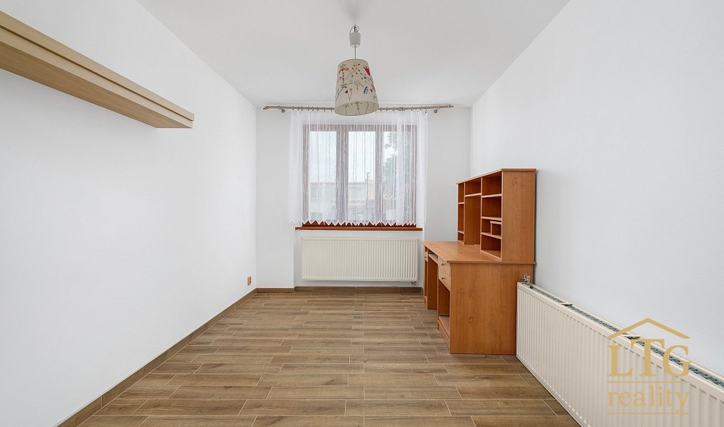 Prodej domu 197 m² s pozemkem 808 m², Petrovice – náhled fotky 10
