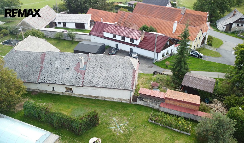 Prodej domu 150 m² s pozemkem 410 m², Dvory – náhled fotky 4