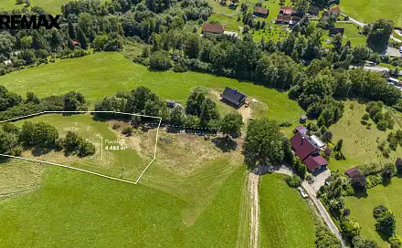 Prodej stavebního pozemku 4 479 m², Mikulůvka, okres Vsetín