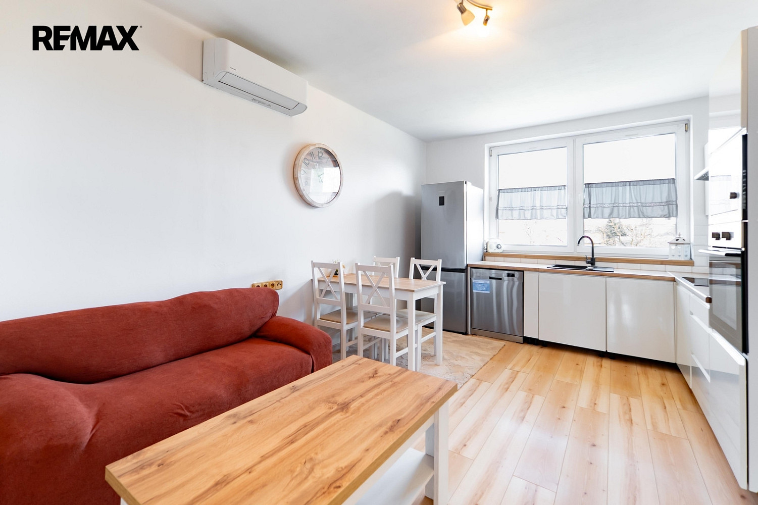 Prodej bytu 3+kk 58 m² – pohled 3