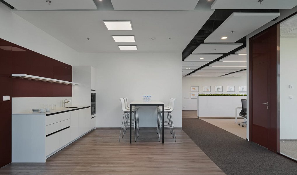 Pronájem kanceláře 649 m², Ořech – náhled fotky 6