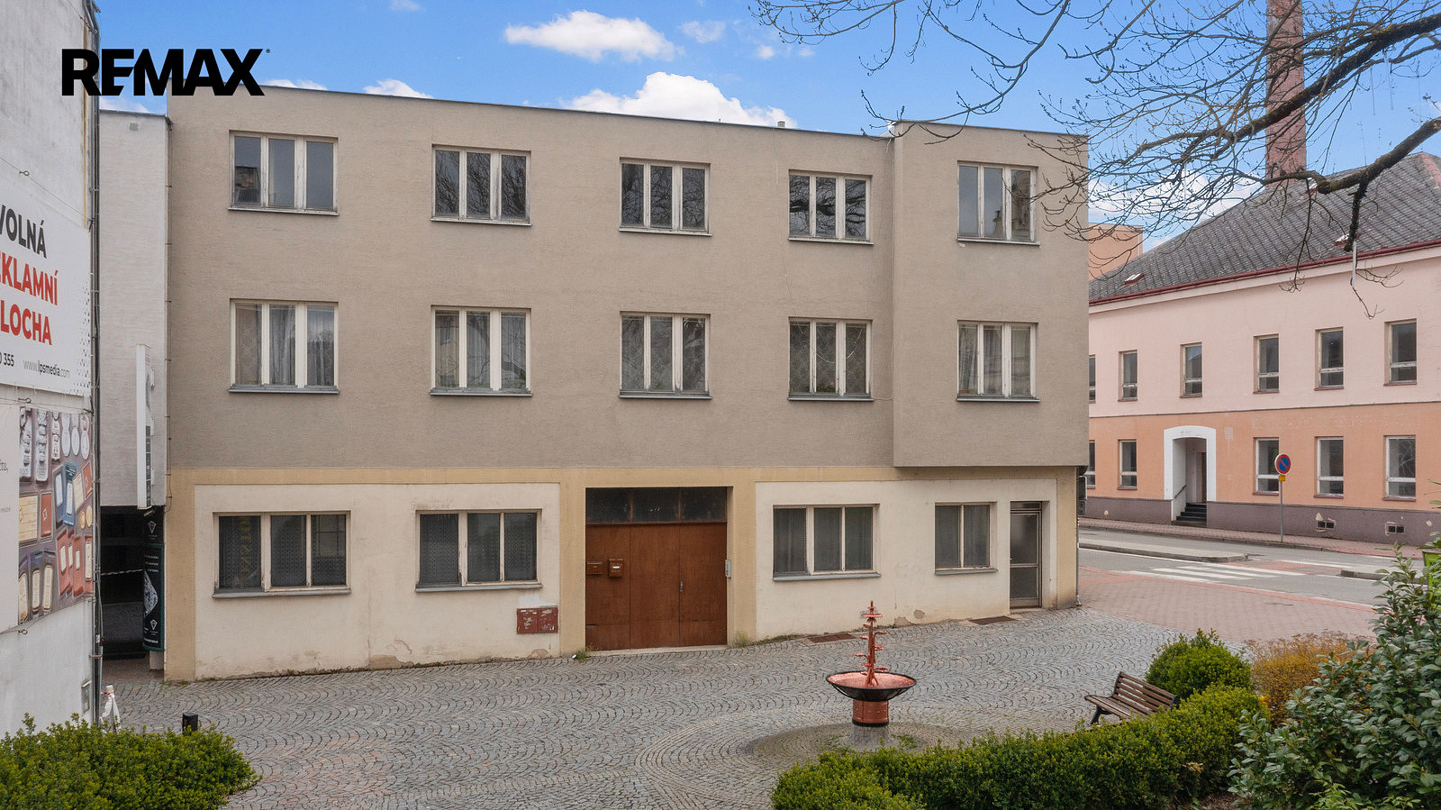 Prodej nájemního domu, činžáku 309 m² – pohled 2
