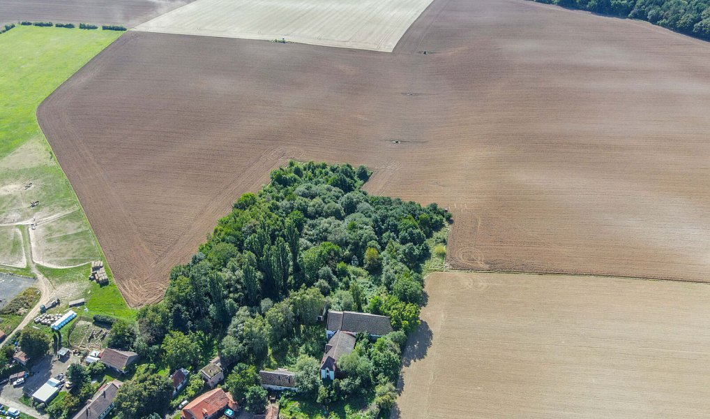 Prodej stavebního pozemku 42 137 m², Zásmuky – náhled fotky 9