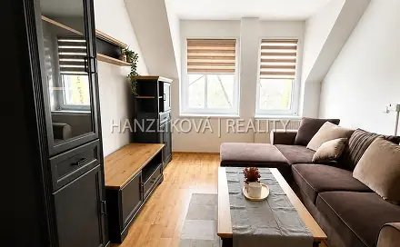 Pronájem bytu 2+1 60 m², Vodárenská, Třeboň - Třeboň II, okres Jindřichův Hradec
