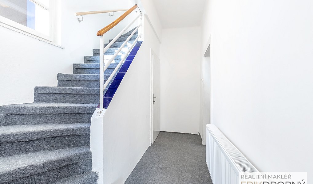Prodej domu 174 m², Pardubice – náhled fotky 12