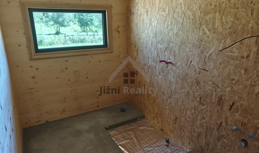 Prodej domu 120 m² s pozemkem 1 300 m², Horní Stropnice – náhled fotky 17