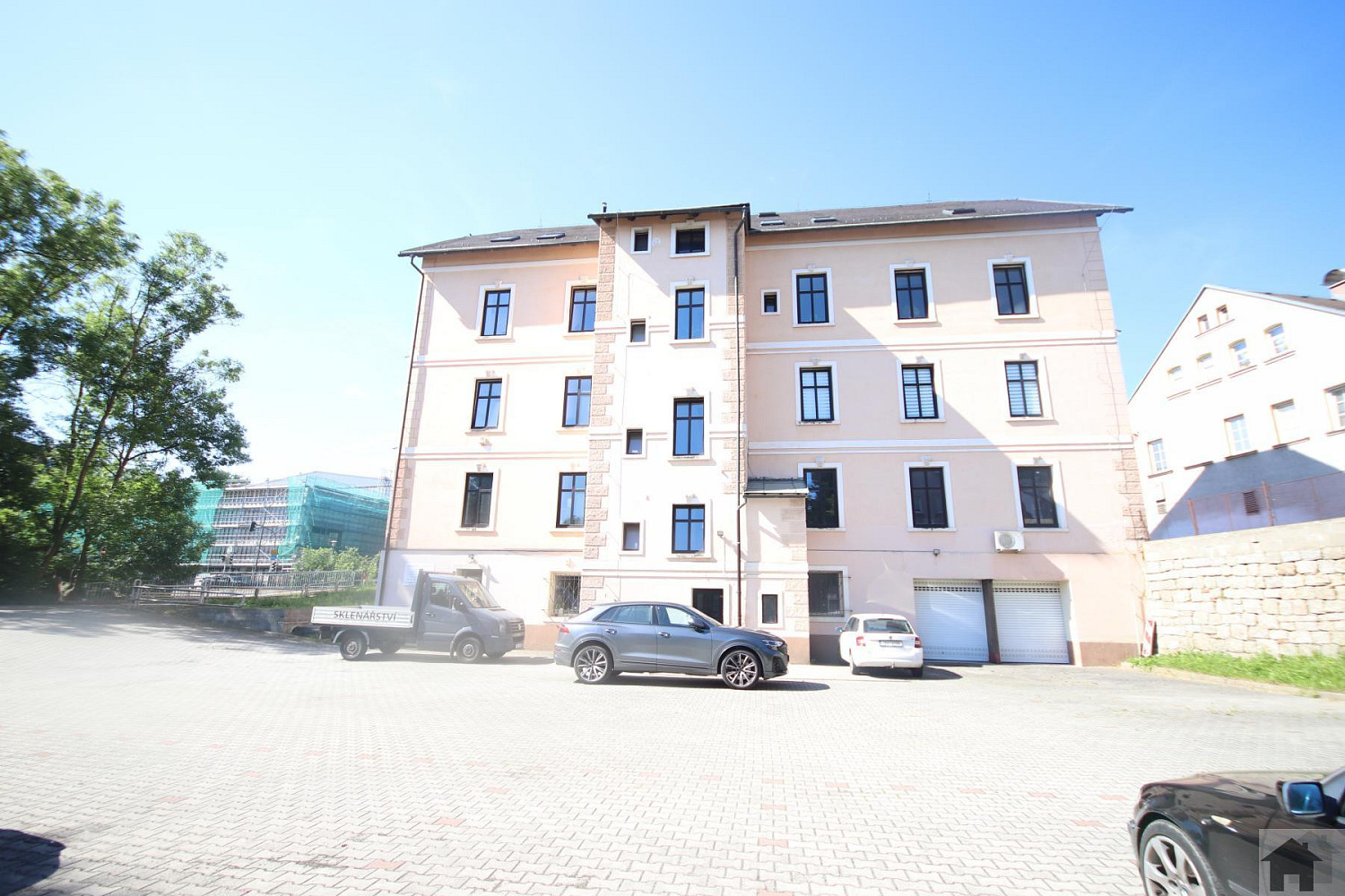 Prodej kanceláře 1 163 m² – fotografie 2