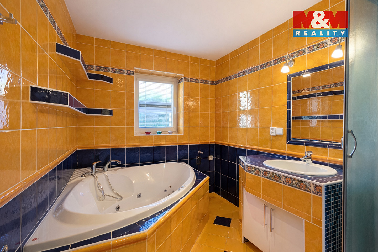 Prodej domu 280 m² s pozemkem 798 m² — photo 2