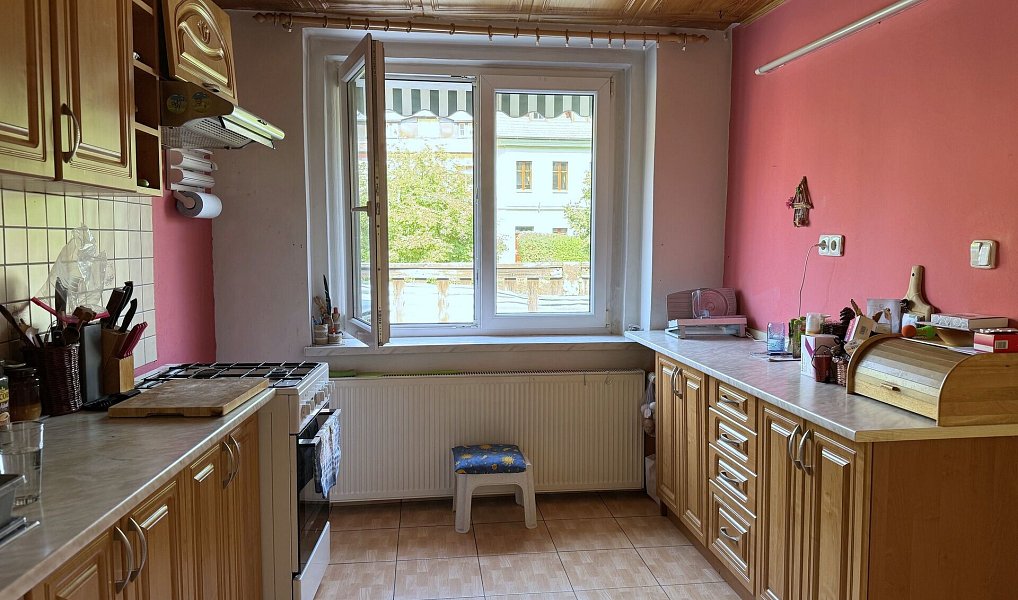 Prodej domu 369 m² s pozemkem 118 m², Loket – náhled fotky 3