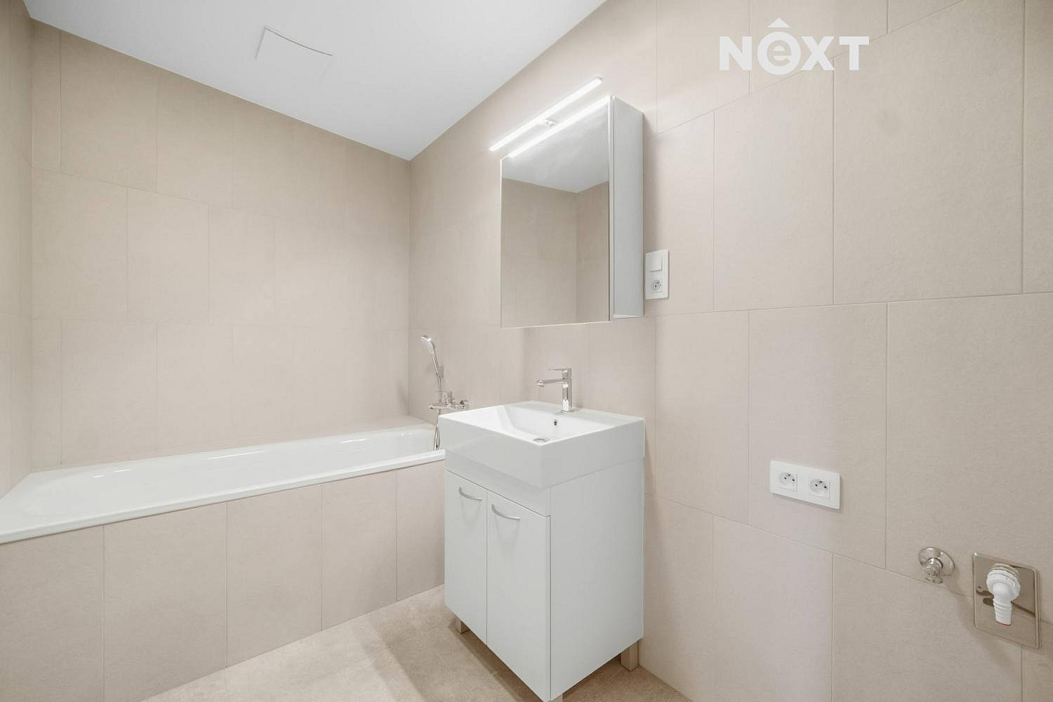 Pronájem bytu 2+kk 62 m² – fotografie 5